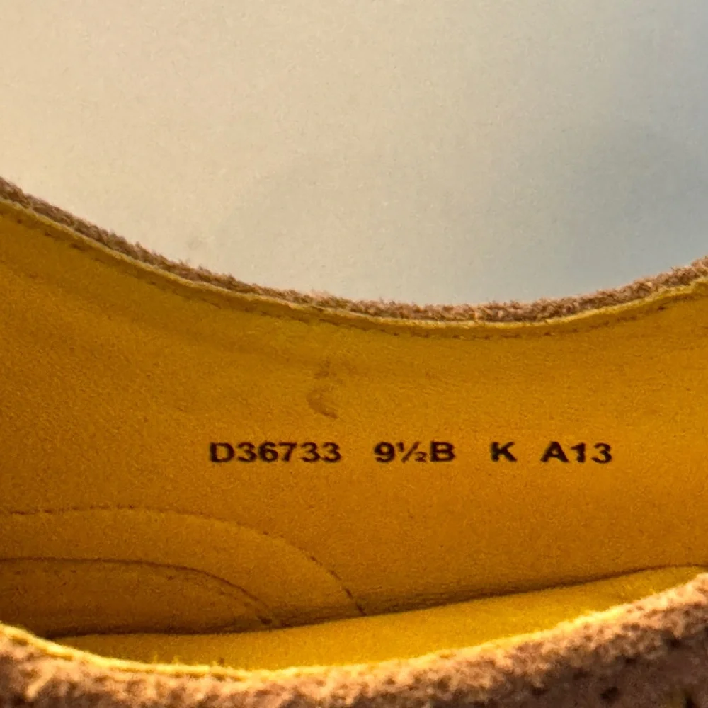 Cole Haan Womens Alisa Oxfords Taupe Suede Neon Yellow Brogue Wingtip Size 9.5